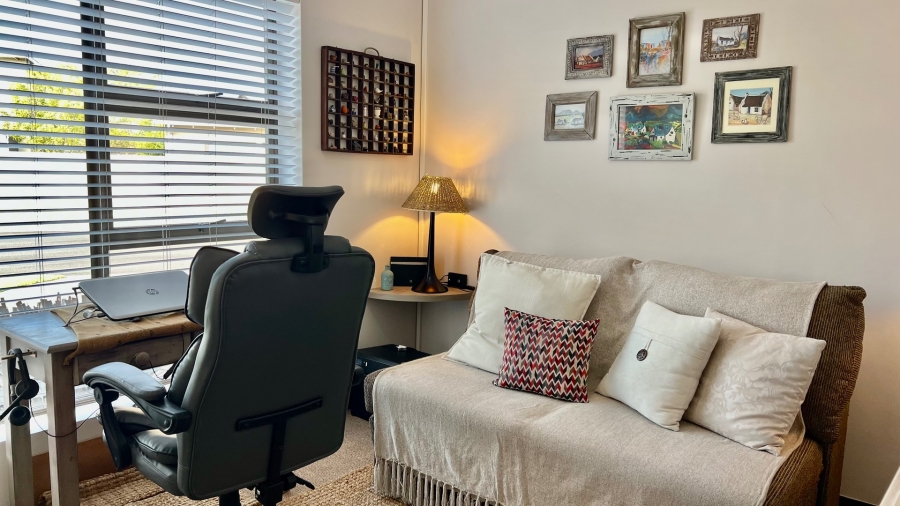 3 Bedroom Property for Sale in Earls Court Lifestyle Estate Western Cape